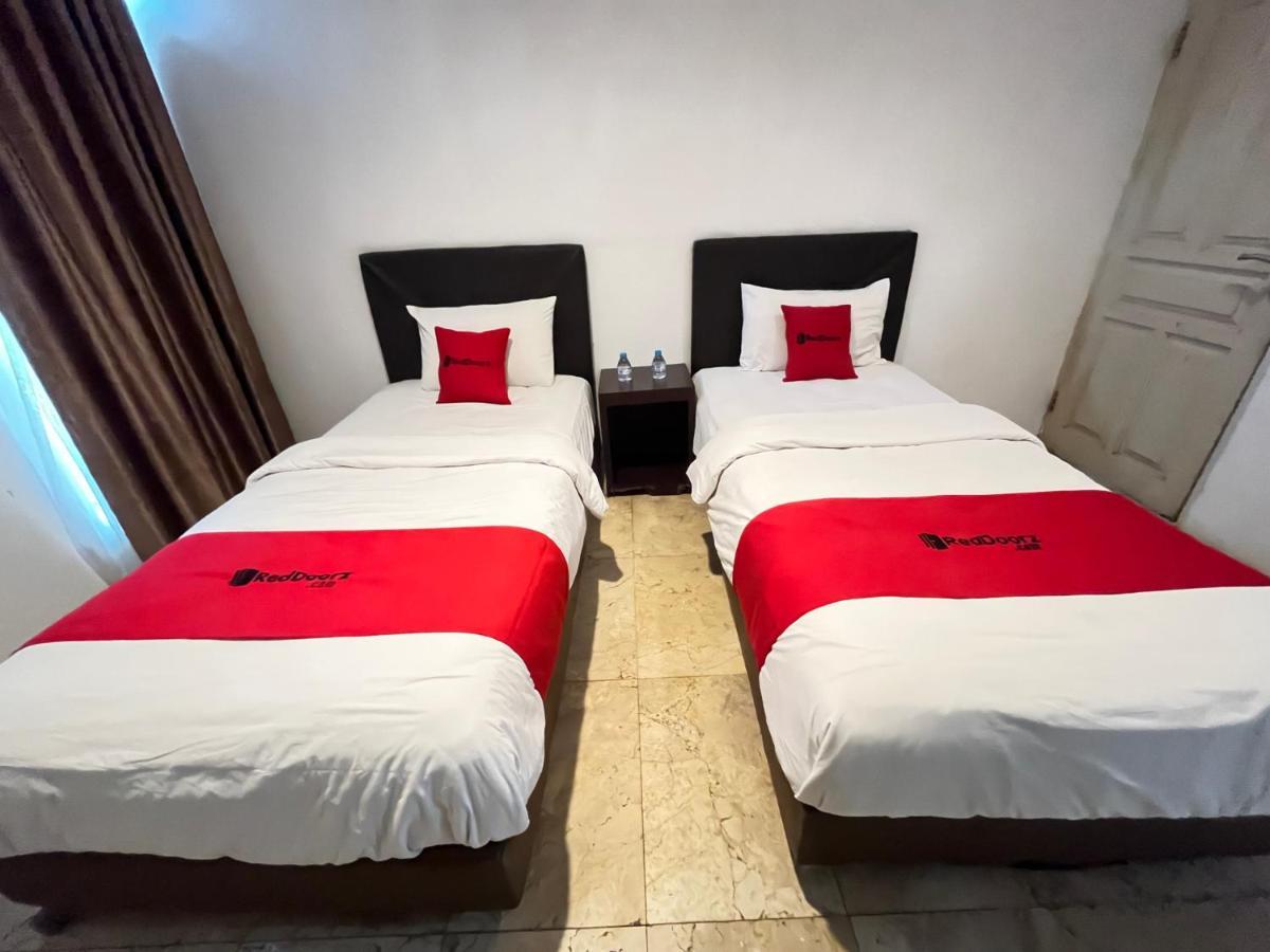 Reddoorz Near Kantor Walikota 마나도 외부 사진