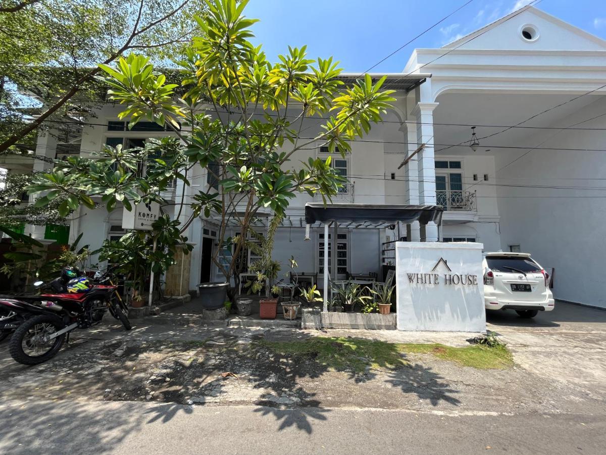 Reddoorz Near Kantor Walikota 마나도 외부 사진
